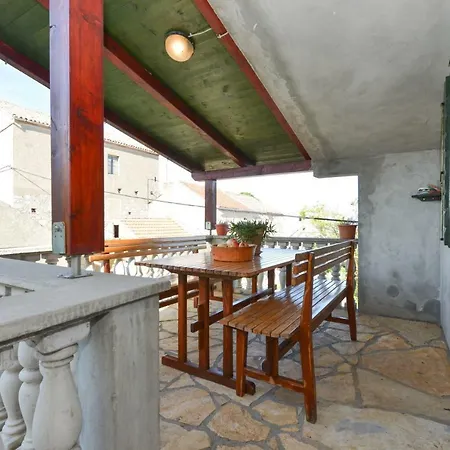 Apartament Pia Sali